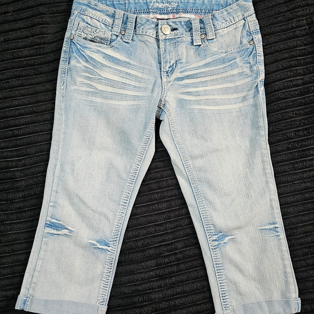 Amethyst Capri Jeans Light Blue Women's Capris